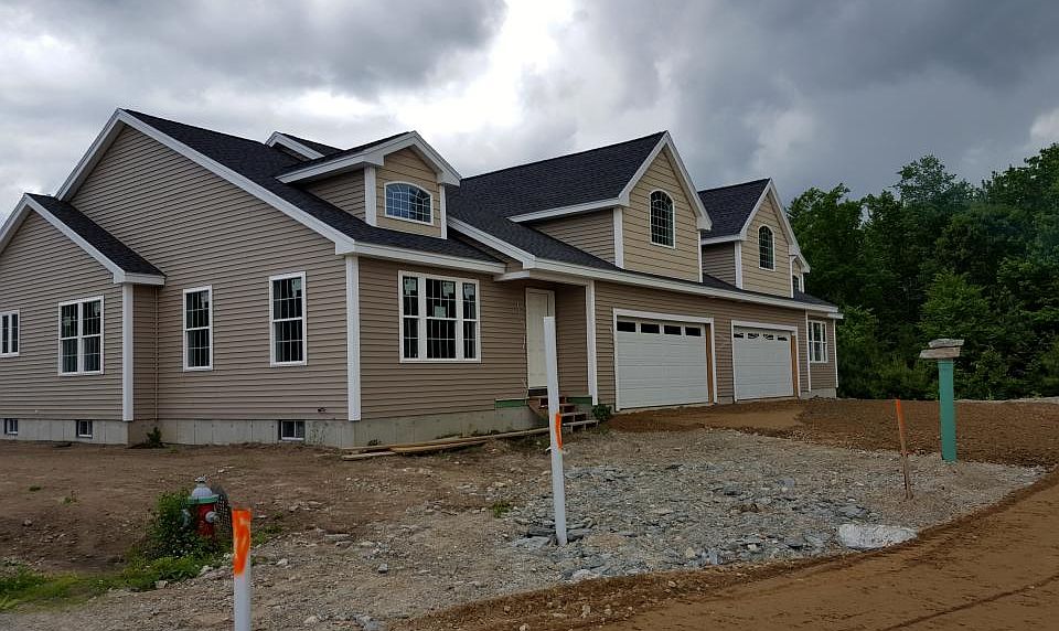 2nd image of 4 Currant Ln