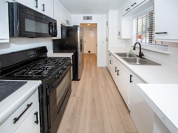 4th image of 14265 Terra Bella St Unit 50
