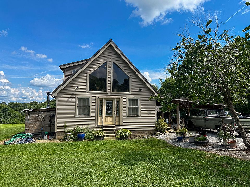 1st image of 452 Heaven Ln
