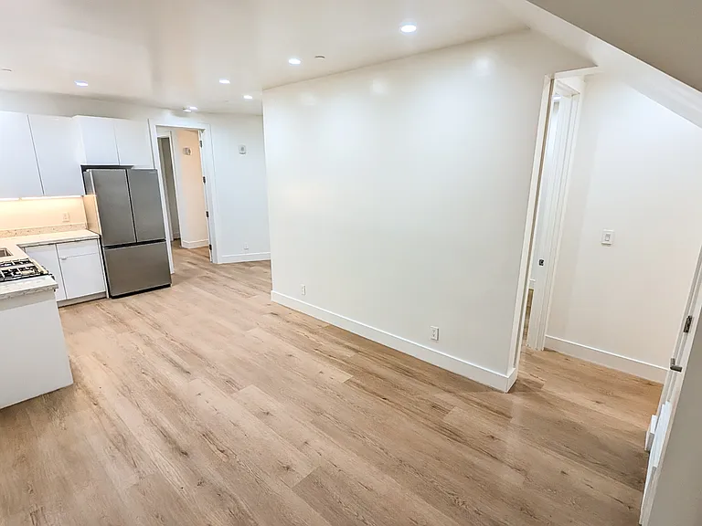 615 Minna Street - E — Photo 4