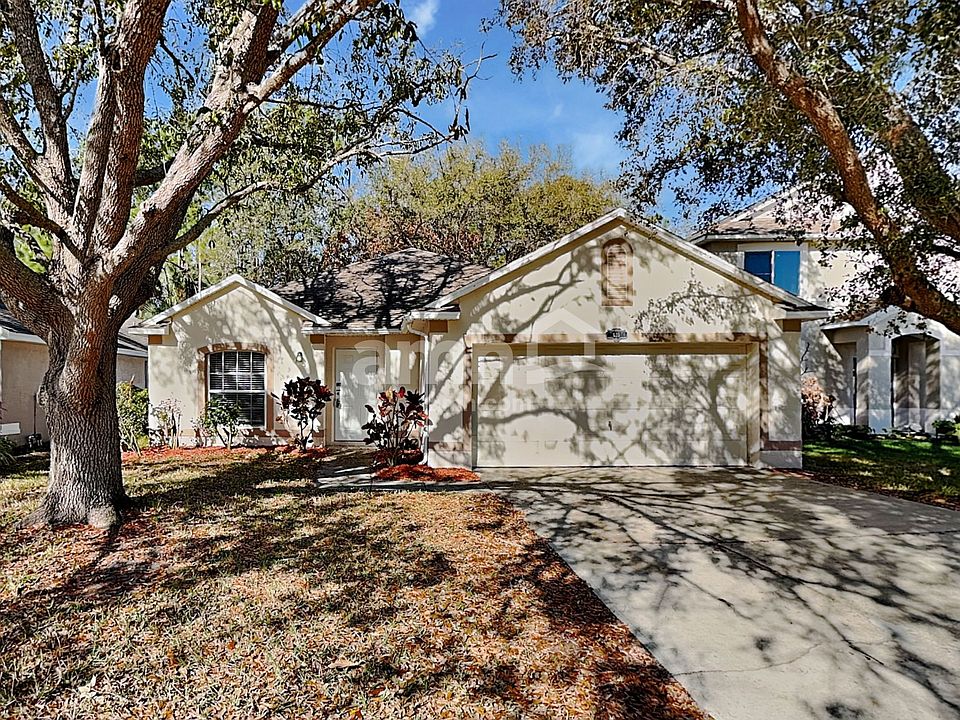 1st image of 635 Sedgewood Cir