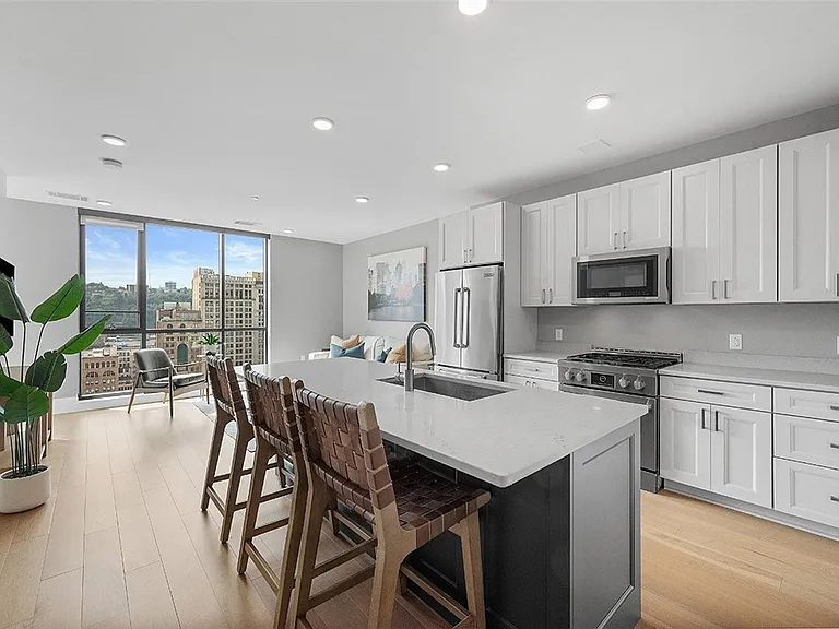 350 Oliver Ave #1503 — Photo 1