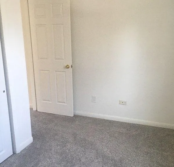 1744 Lakeside Dr S — Photo 8