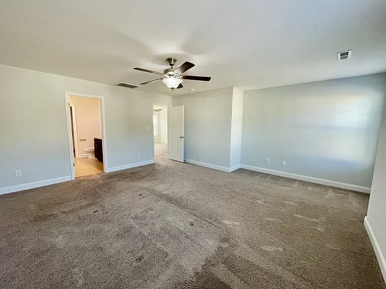 5137 Thruway Rd — Photo 12