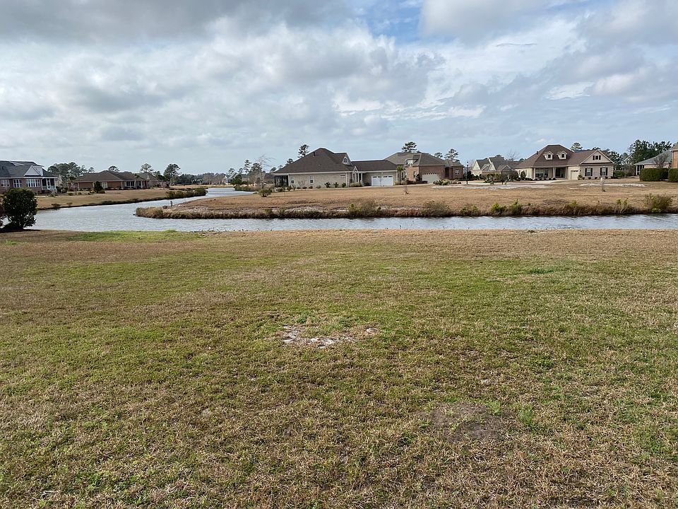 1st image of 978 Woodwind Dr