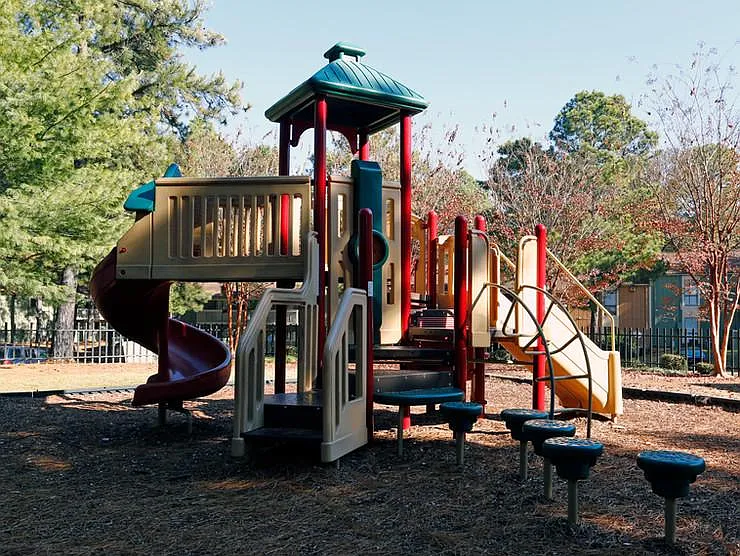 Highland Meadows — Photo 4