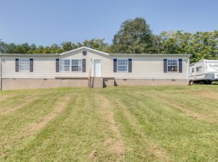 525 Sycamore Ln, Castalian Springs, TN 37031