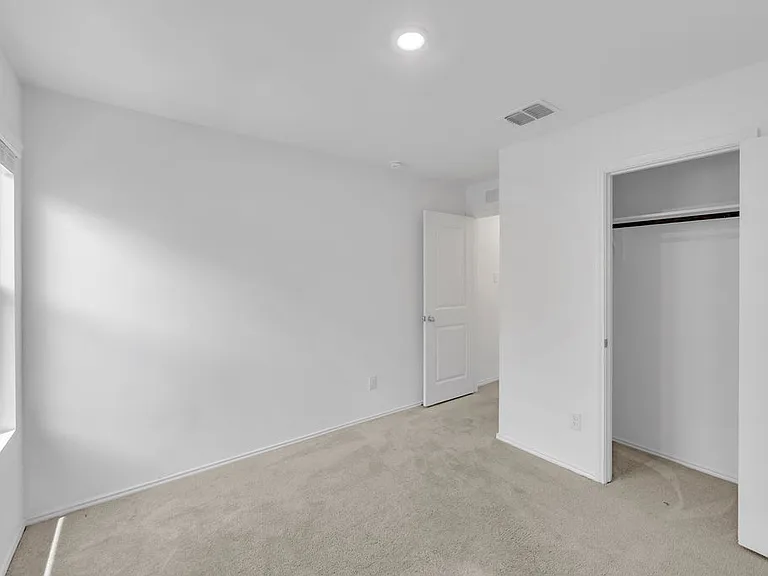 319 Ashbrook Way — Photo 17