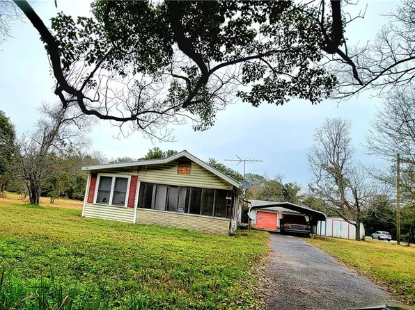 3015 Cedar Crescent Dr, Mobile, AL 36605