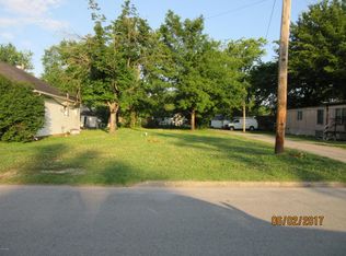 1805 Ferry St, Metropolis, IL 62960