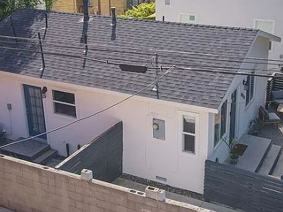 3rd image of 4014 Effie St #4014