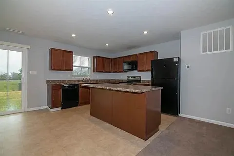 175 Dietz Dr — Photo 4