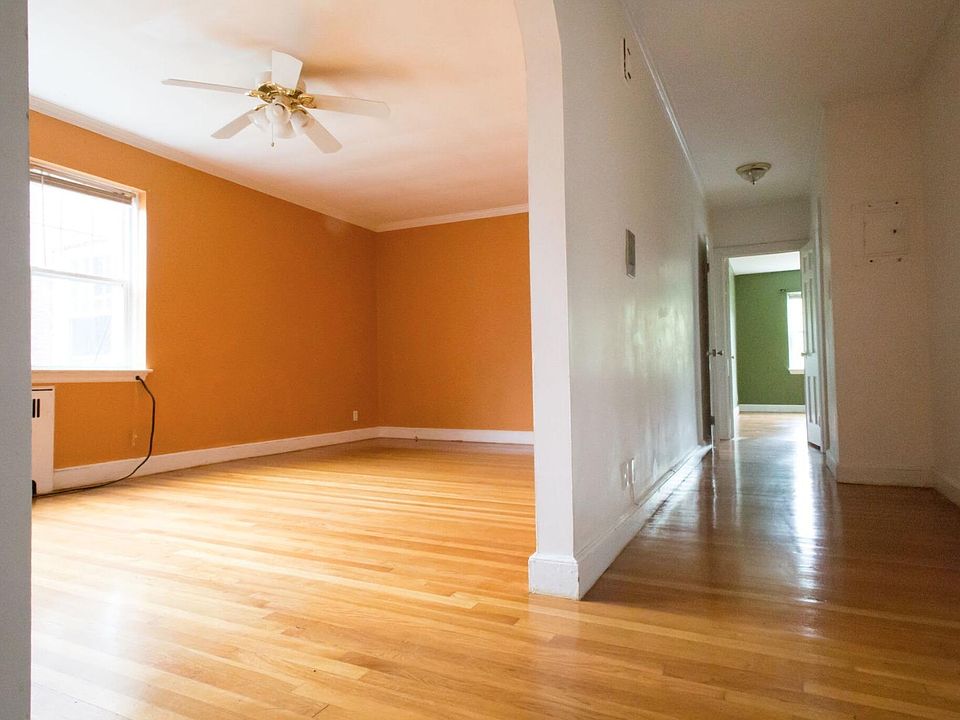 1st image of 24 Fairbanks St APT 6