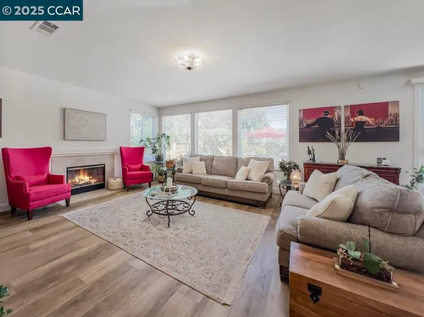 10552 Clarks Fork Cir, Stockton, CA 95219