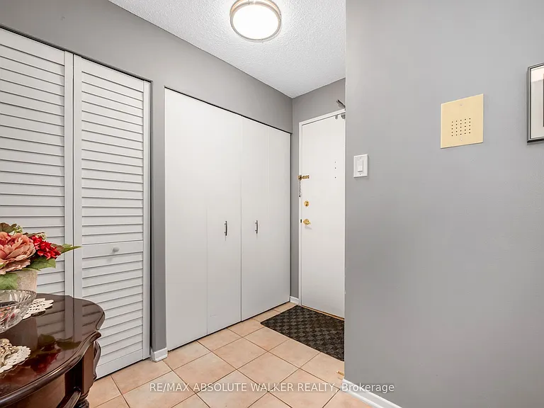 158 C McArthur Ave #1604 — Photo 3
