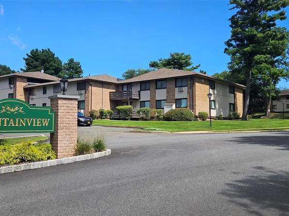 711 Sierra Vista Ln, Valley Cottage, NY 10989