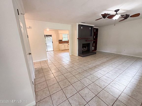 3rd image of 6854 HOLLY HILL Road