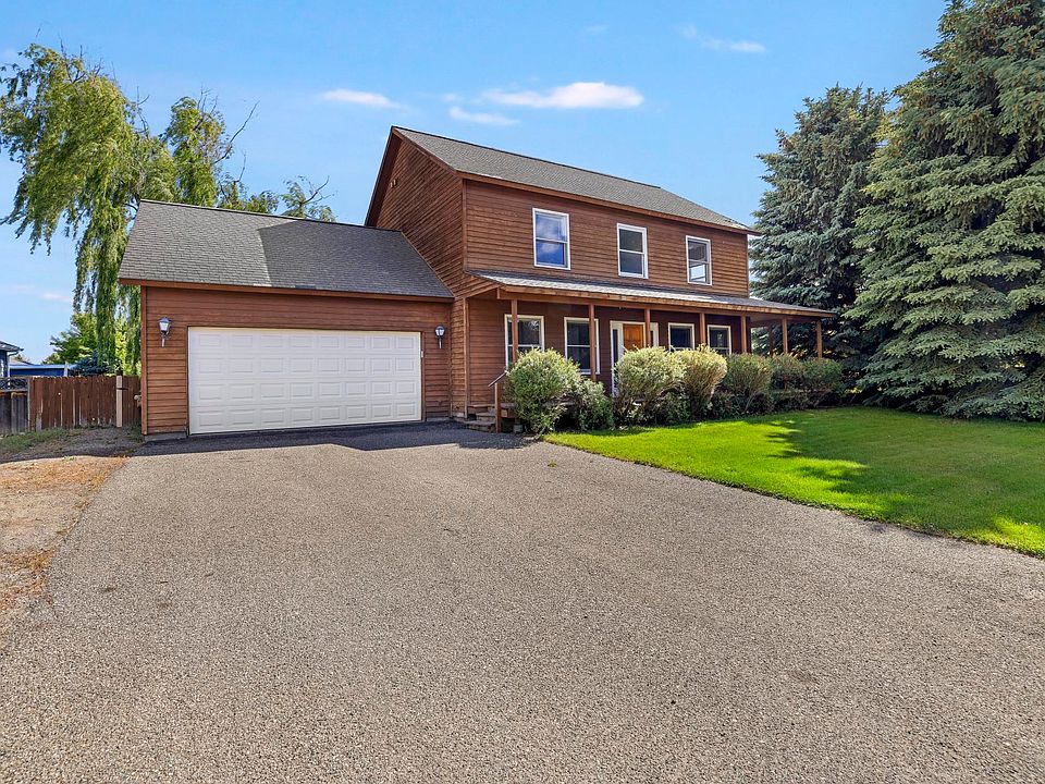 1st image of 920 Cherry Creek Dr