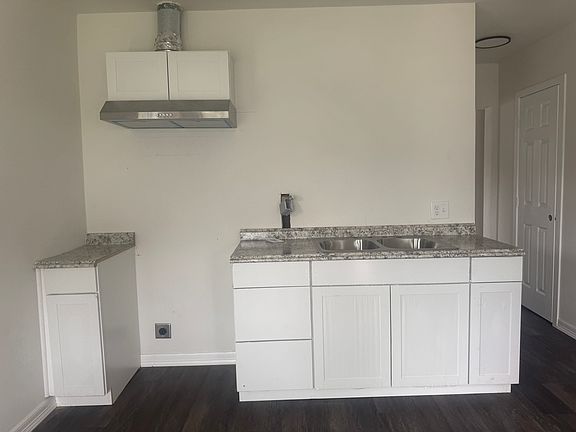 4th image of 6623 Sherman St APT 1
