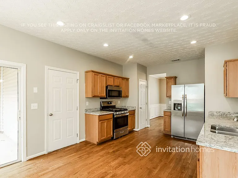 200 Quince Rd — Photo 7
