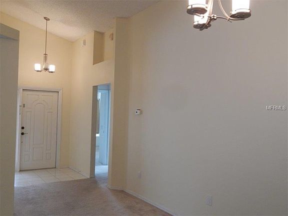 3rd image of 413 Sonoma Dr