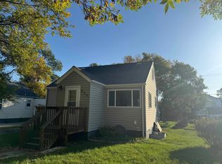 420 18th St NW, Minot, ND 58703