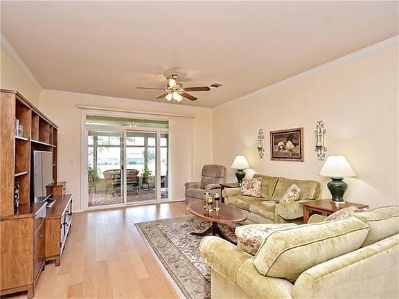 5th image of 113 Portsmouth Dr