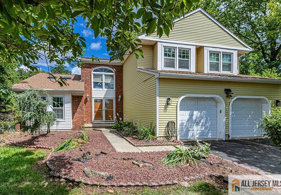 1st image of 9 Chipwood Ln