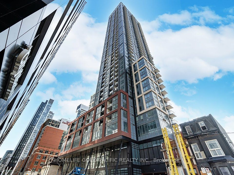 1st image of 108 Peter St #622