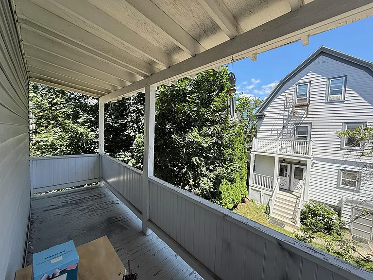 105 Bromfield Rd — Photo 5