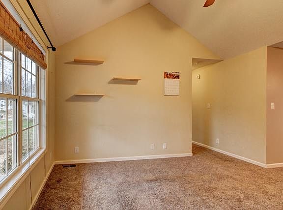 3rd image of 755 Princeton Cir