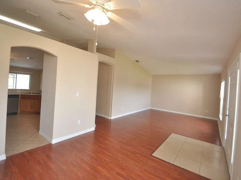 37 Louisburg Ln — Photo 5