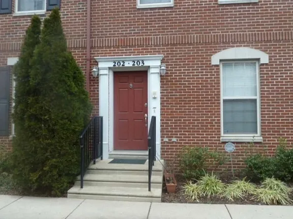 203 Governors Ct, Philadelphia, PA 19146
