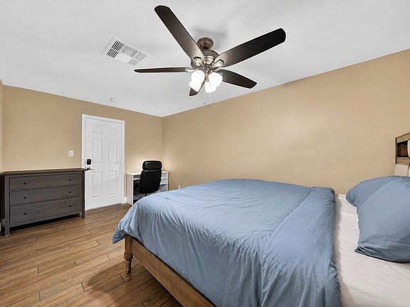 2nd image of 6717 Atwood Ave #4