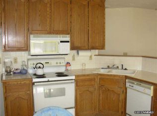 326 S Whitacre St, Yerington, NV 89447
