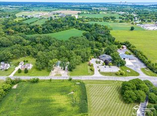 8 Nadeau Rd, Monroe, MI 48162