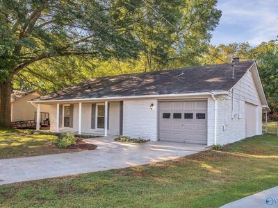 1114 Club View Dr NW, Huntsville, AL, 35816