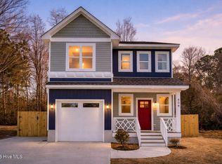 404 S Bodenheimer Street, Burgaw, NC 28425