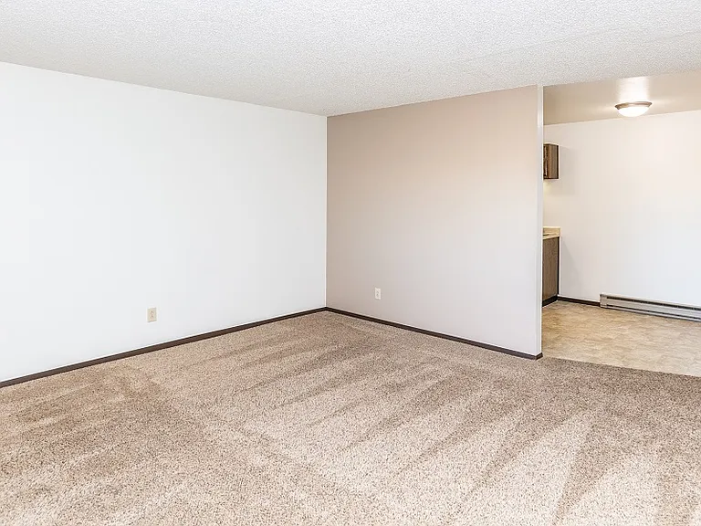 Foxhill Apartments — Photo 68