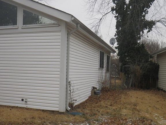 2nd image of 2643 Blue Heron Dr