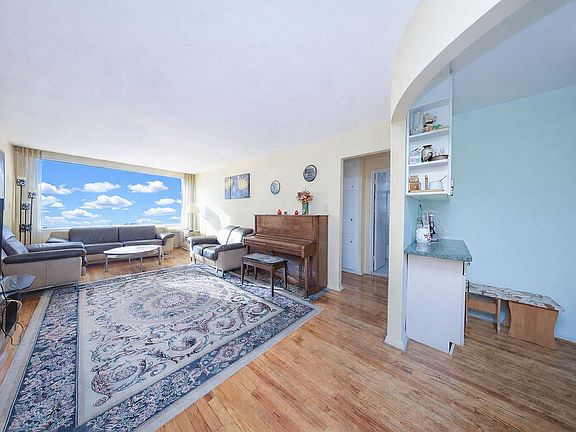 2nd image of 2600 E 21st St APT 6G