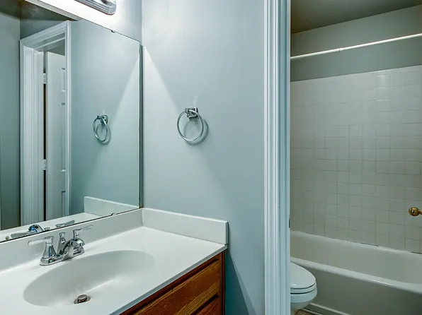 805 High Meadow Ln Unit E, Charlotte, NC 28217