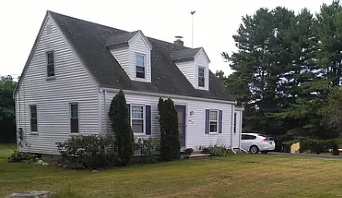 21 Dixon Ave