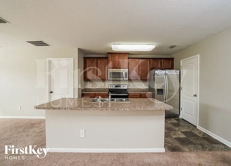 4130 Great Falls Loop — Photo 7