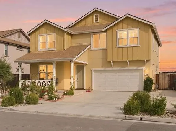 276 Copperleaf Ln, San Juan Bautista, CA 95045