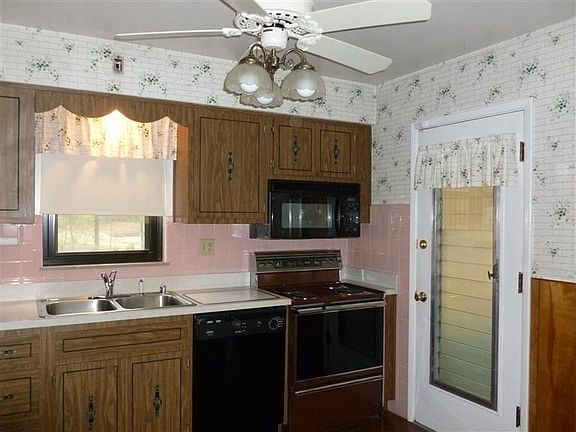 4th image of 6431 Meadowvista Ct
