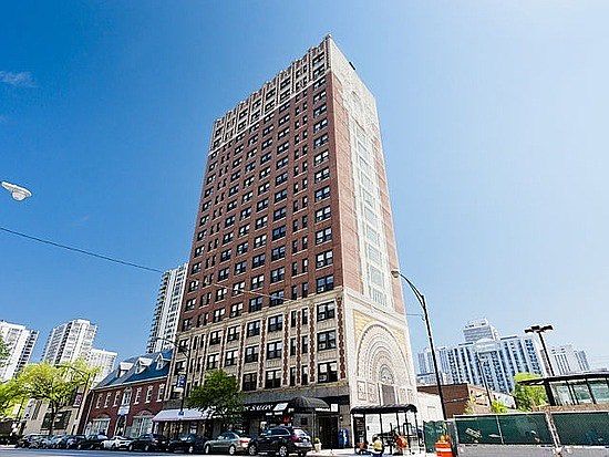 1st image of 1211 N La Salle St #602