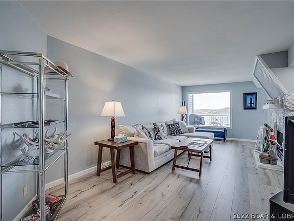 4th image of 33 Crow Ct #2