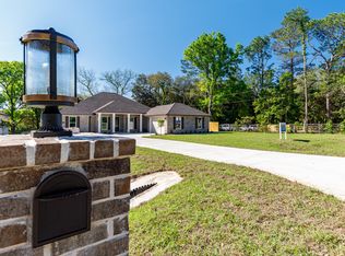 3 Poquito Rd #B, Shalimar, FL 32579