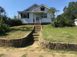 1002 S Pinckney St, Union, SC 29379